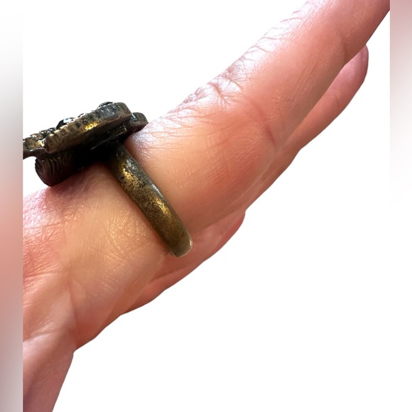 Bronze Rhinestone Leaf Two Finger Edgy Ring size 6 - Picture 8 of 16